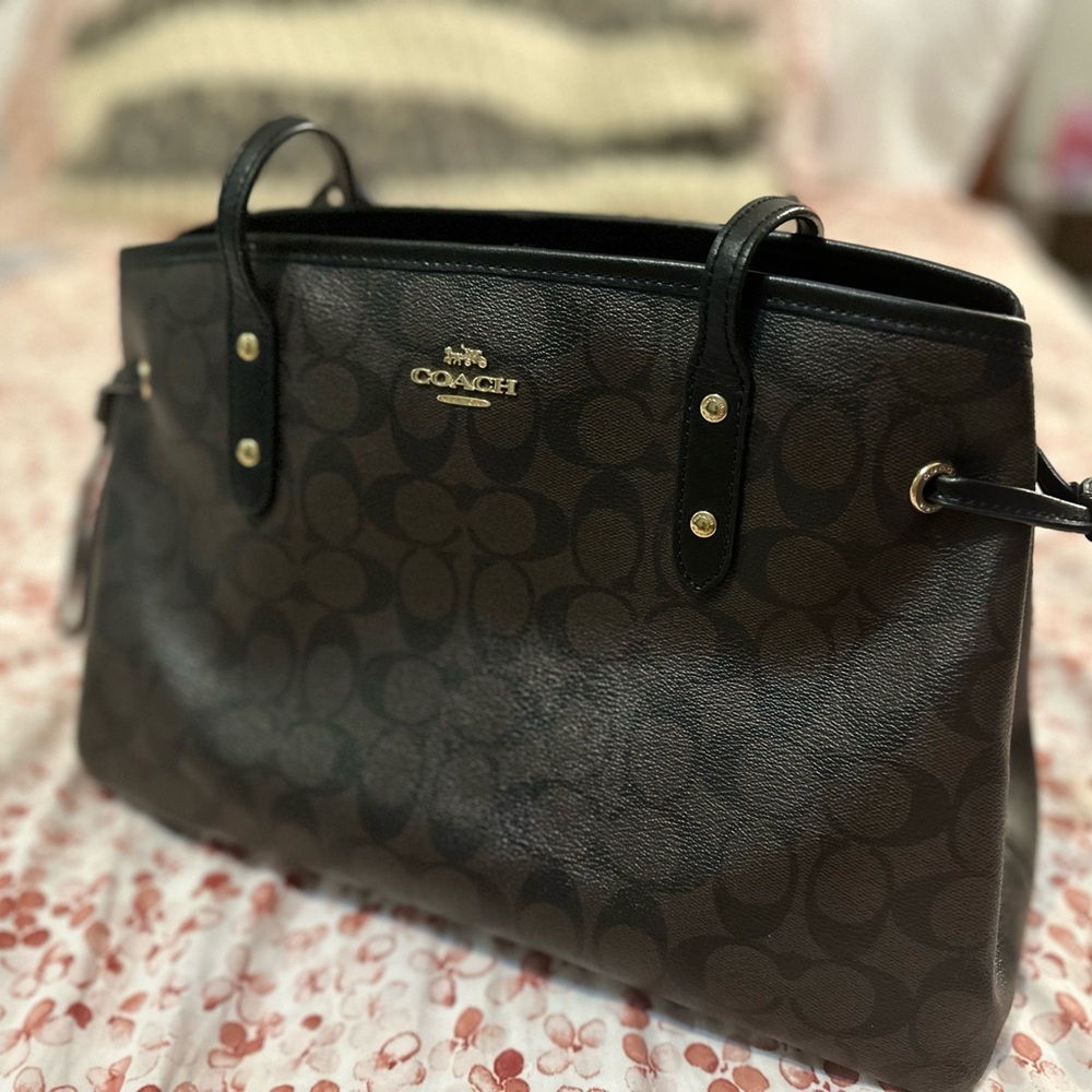 Coach carry all